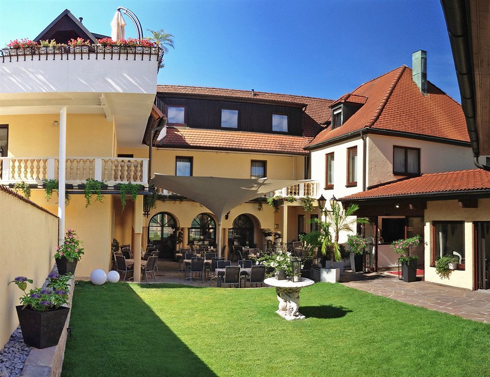 Boutiquehotel Goldhahn Bio Sport & Wellness Aalen Exterior photo